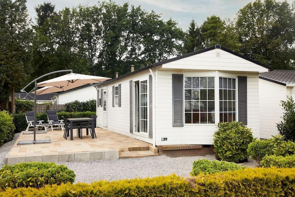 4 Persons Chalet Valkenbosch Situated In The Forested Area أويسترفايك المظهر الخارجي الصورة